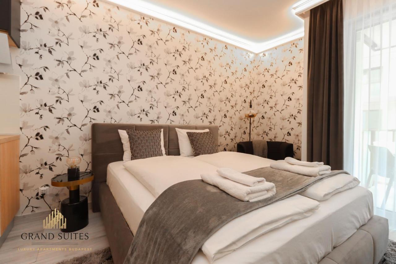 Grand Suites Central Budapest Exterior photo